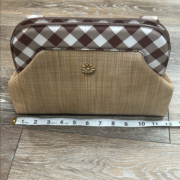 Brown and Tan purse  with Textured and Patterned Design - Picture 5 of 5